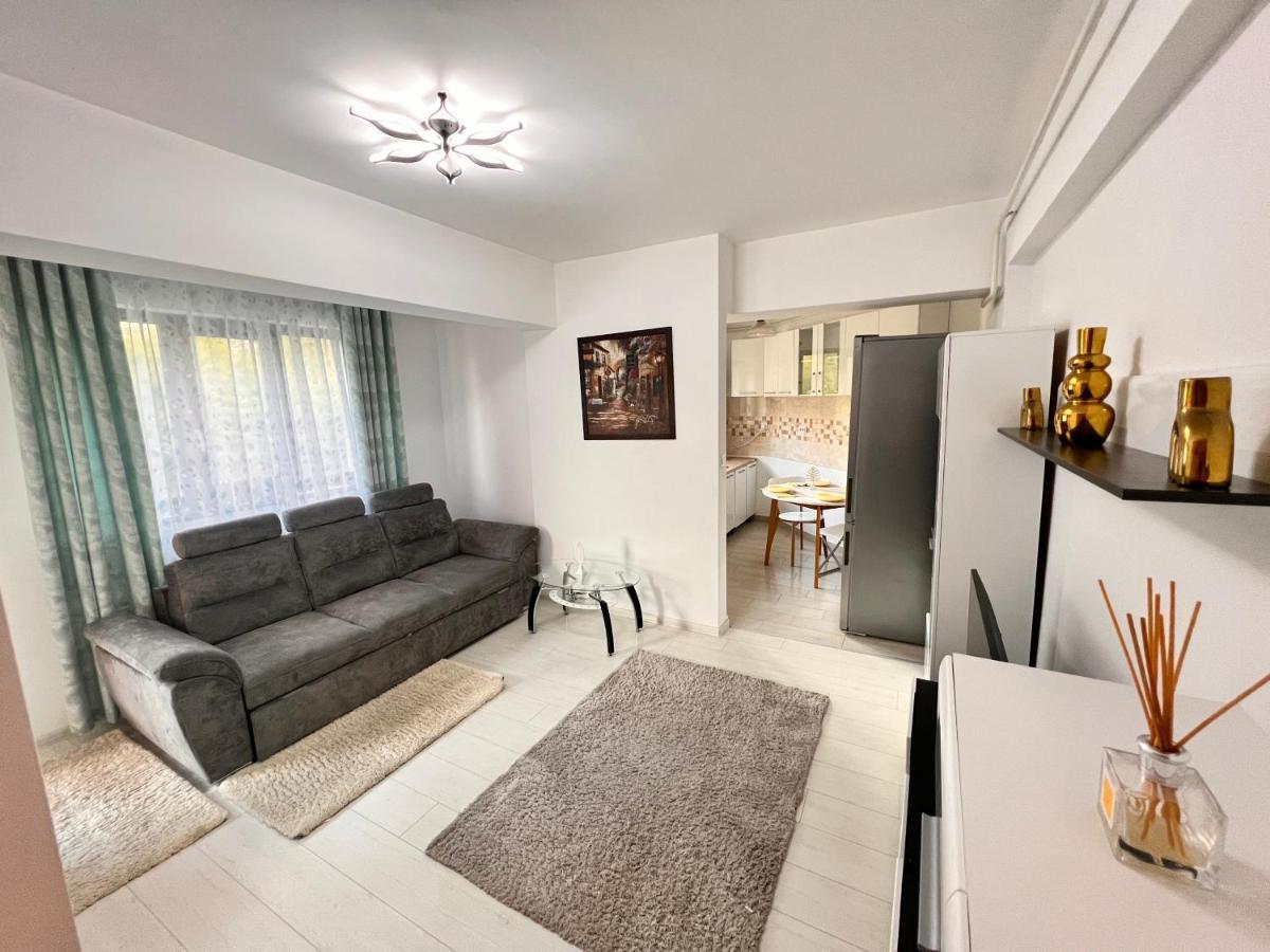 2 Rooms Apartment Airy & Bright Relax ยาช ภายนอก รูปภาพ
